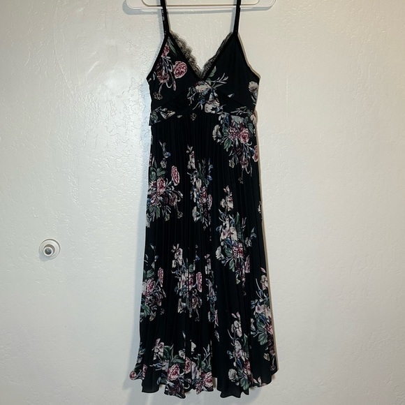 Maxrieny Floral Spaghetti Strap Dress With Lace Sz M B - Picture 2 of 5